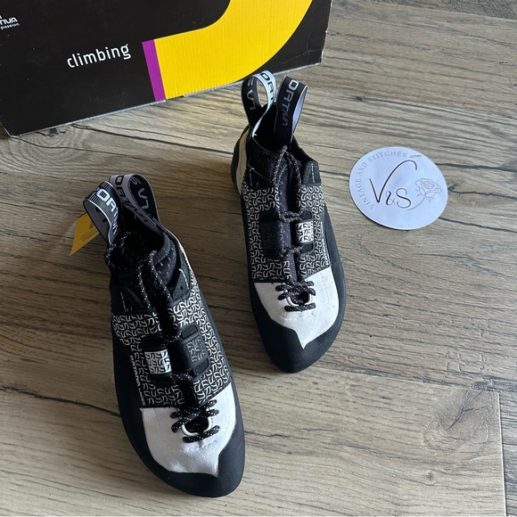 La Sportiva Katana Lace Rock Climbing Shoes White Black Size 5.5 - Picture 5 of 6